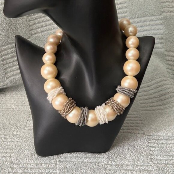Jewelry - Beaded Pearl Necklace